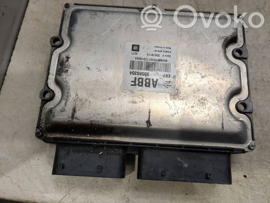 Opel Meriva B Engine control unit/module 