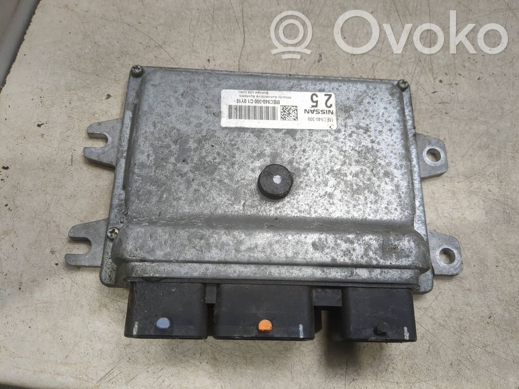 Nissan Juke I F15 Engine control unit/module 
