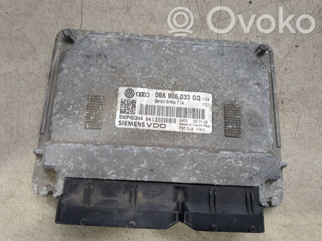 Audi A3 S3 A3 Sportback 8P Engine control unit/module 