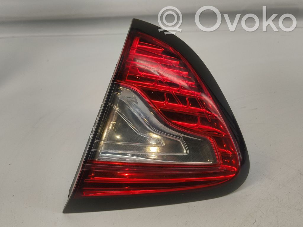 Renault Captur Takaluukun takavalot 