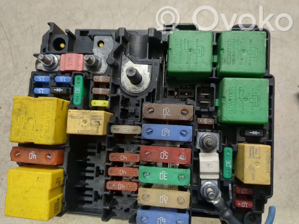 Peugeot Expert Fuse module 