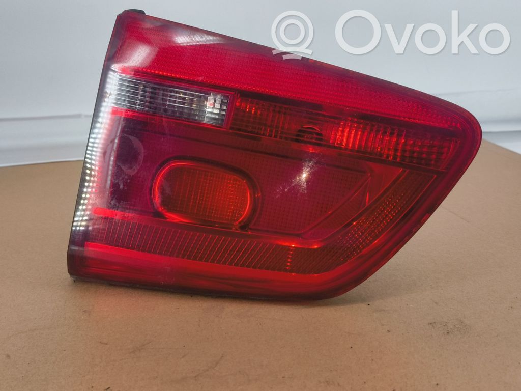Volkswagen Touran II Lampy tylnej klapy bagażnika 