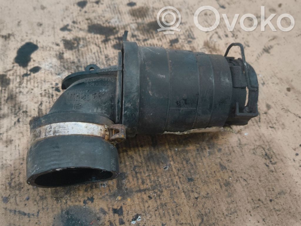 Nissan NV400 Intercooler hose/pipe 
