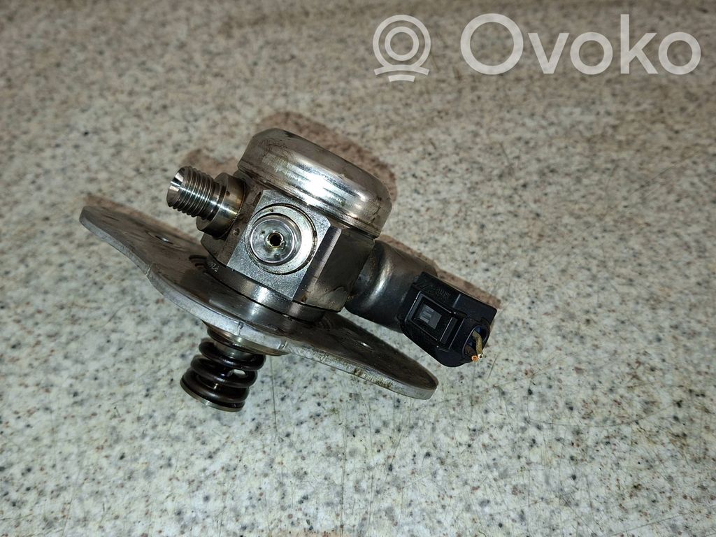 BMW 3 E90 E91 Fuel injection high pressure pump 