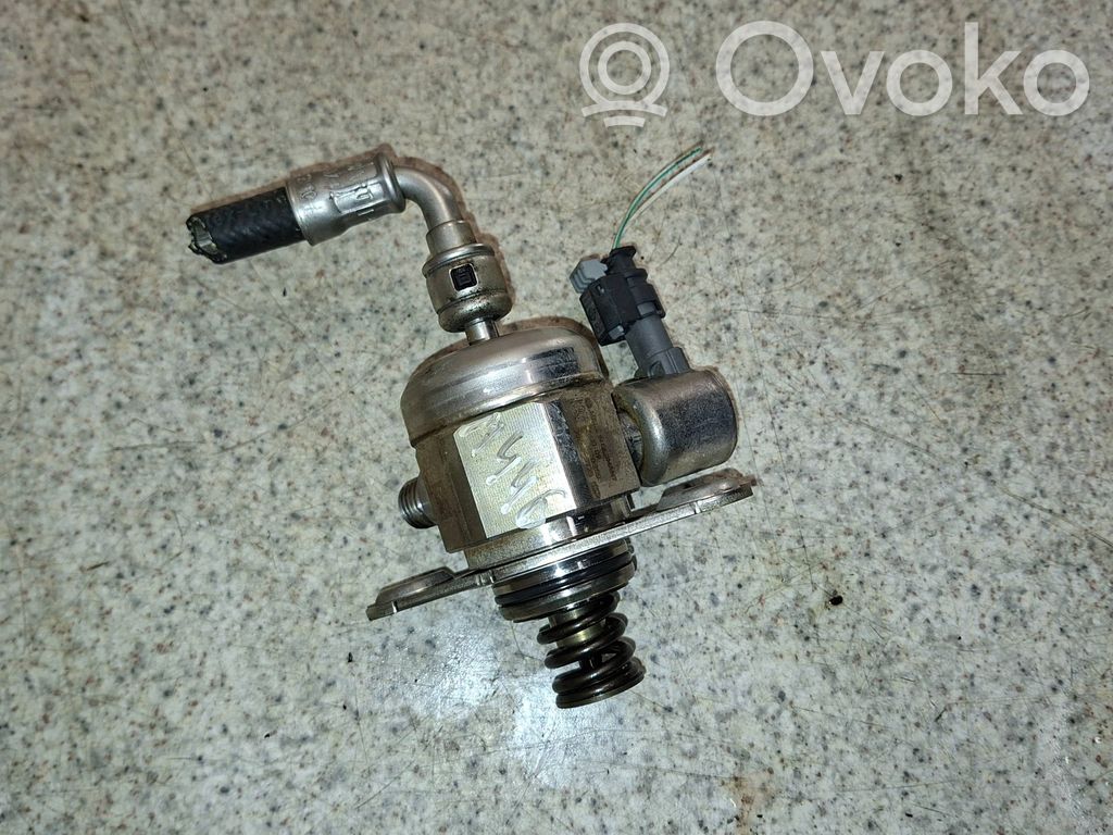 BMW 3 F30 F35 F31 Pompa wtryskowa wysokiego ciśnienia 