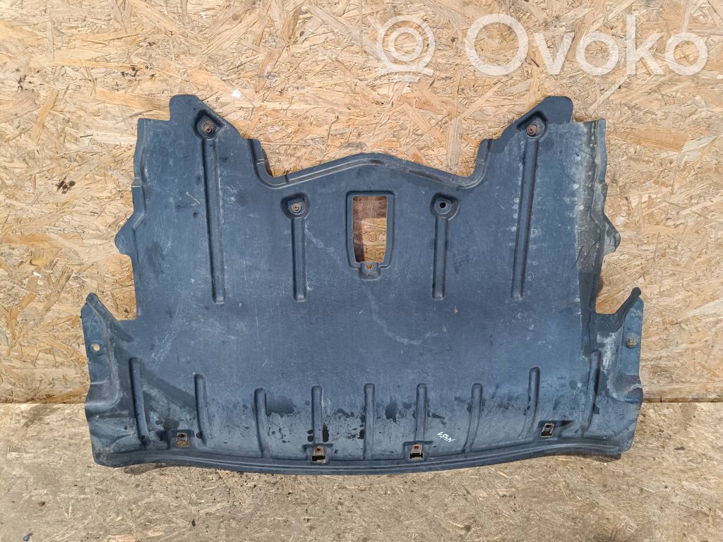 BMW X5 E70 Engine splash shield/under tray 