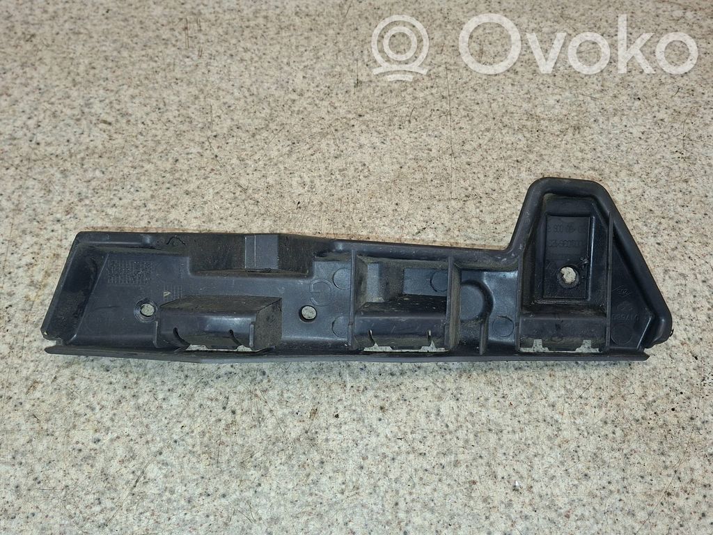 Renault Master III Front bumper mounting bracket 