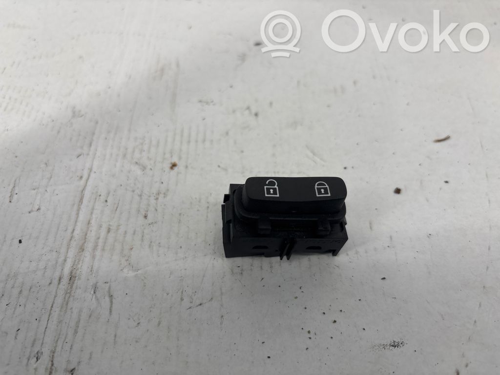 Volvo XC70 Central locking switch button 