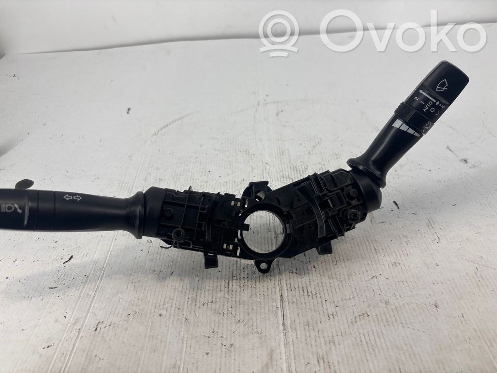 Hyundai i40 Wiper turn signal indicator stalk/switch 