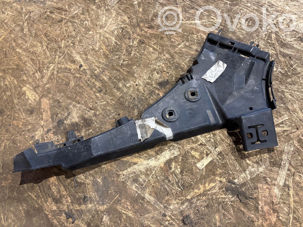 Audi Q7 4L Front bumper mounting bracket 