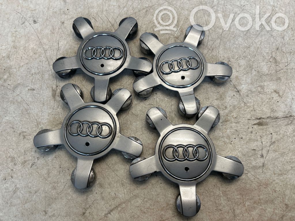 Audi A4 S4 B8 8K Borchia ruota originale 