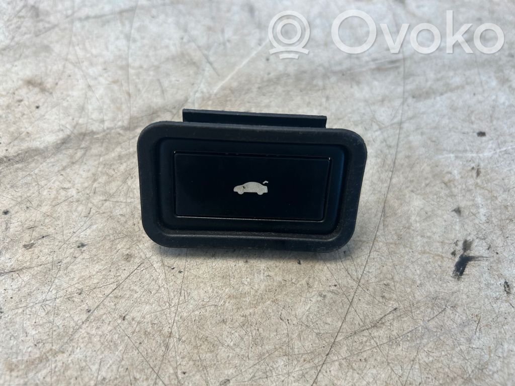 Audi A8 S8 D3 4E Tailgate/boot open switch button 
