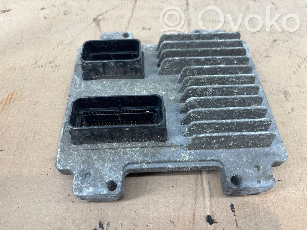 Opel Meriva B Engine control unit/module 