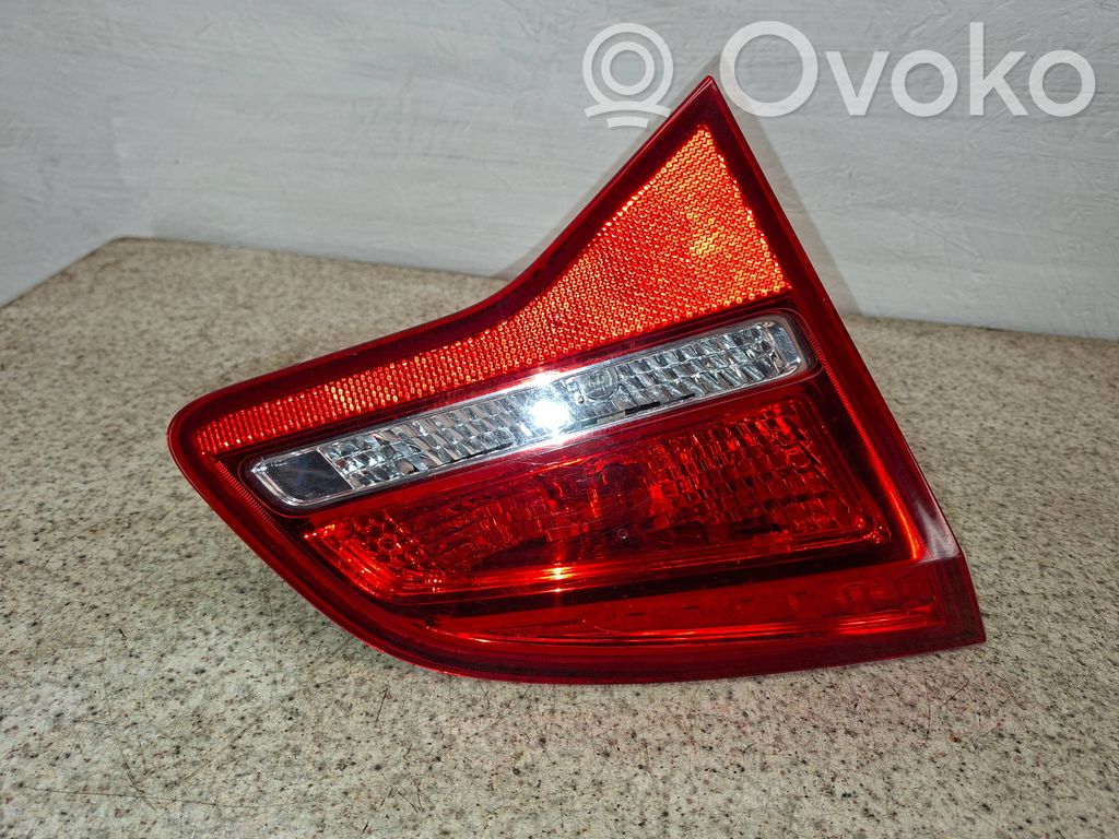 Opel Meriva B Lampă spate în capacul portbagajului 