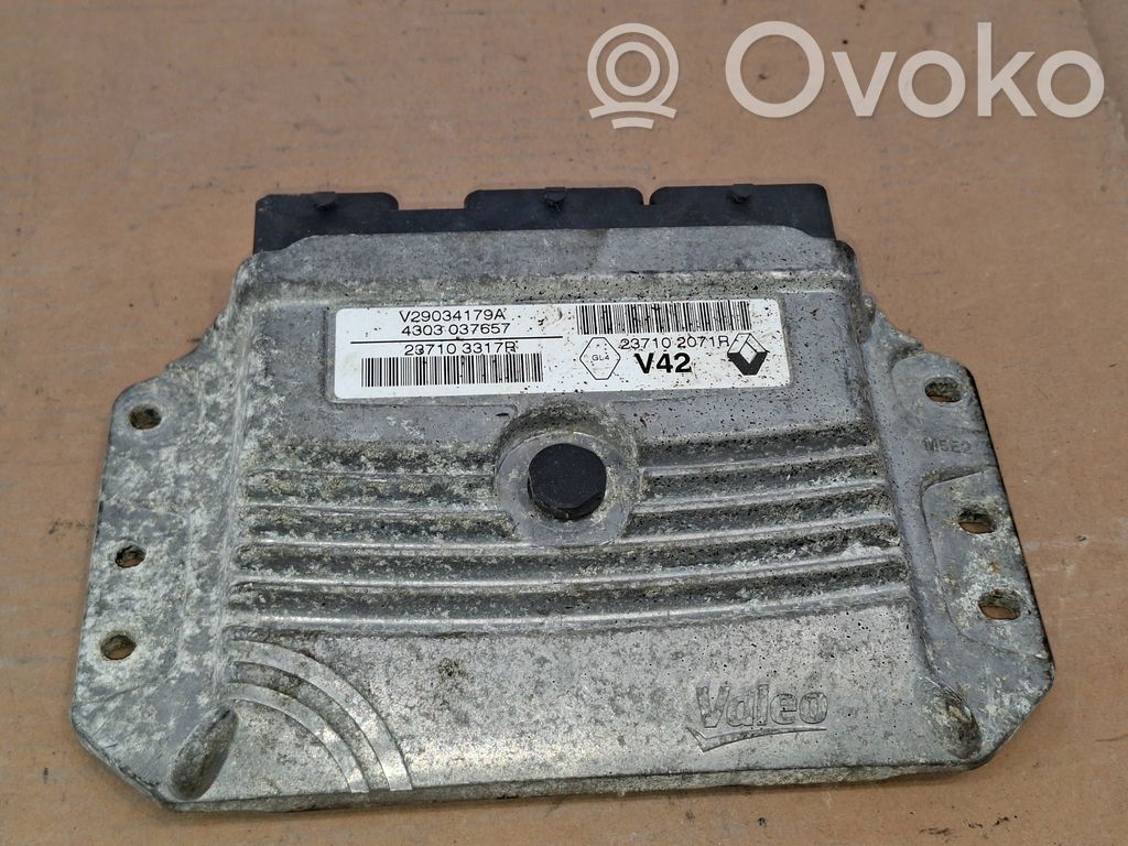 Dacia Sandero Calculateur moteur ECU 