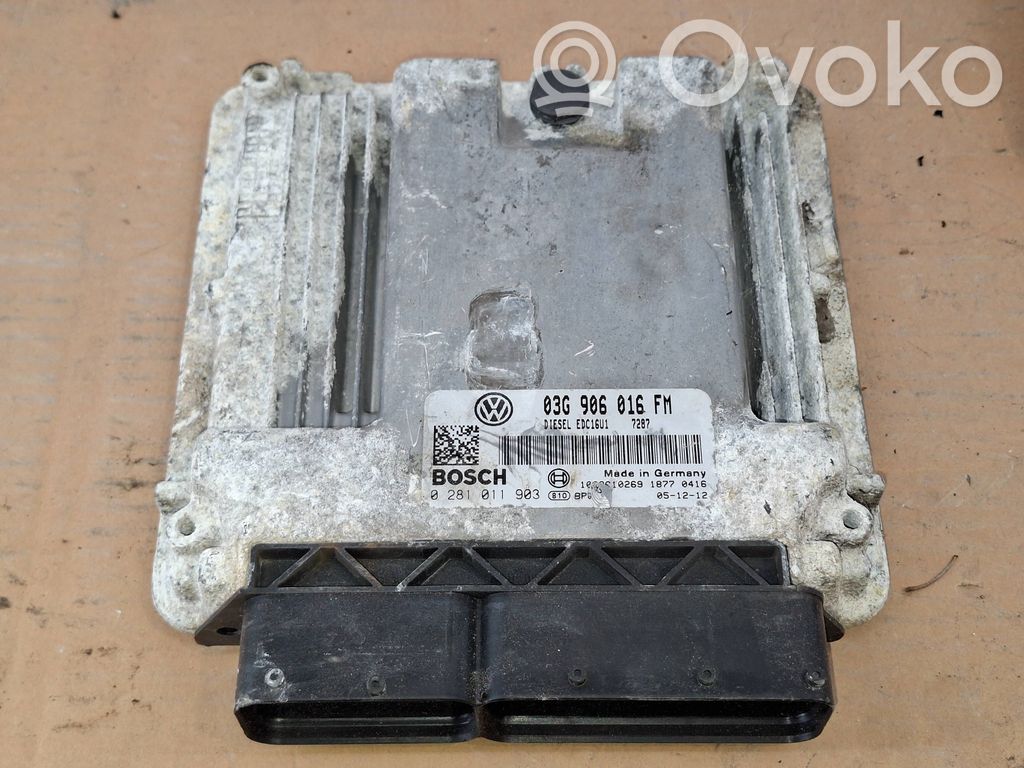 Volkswagen Golf VI Engine control unit/module 