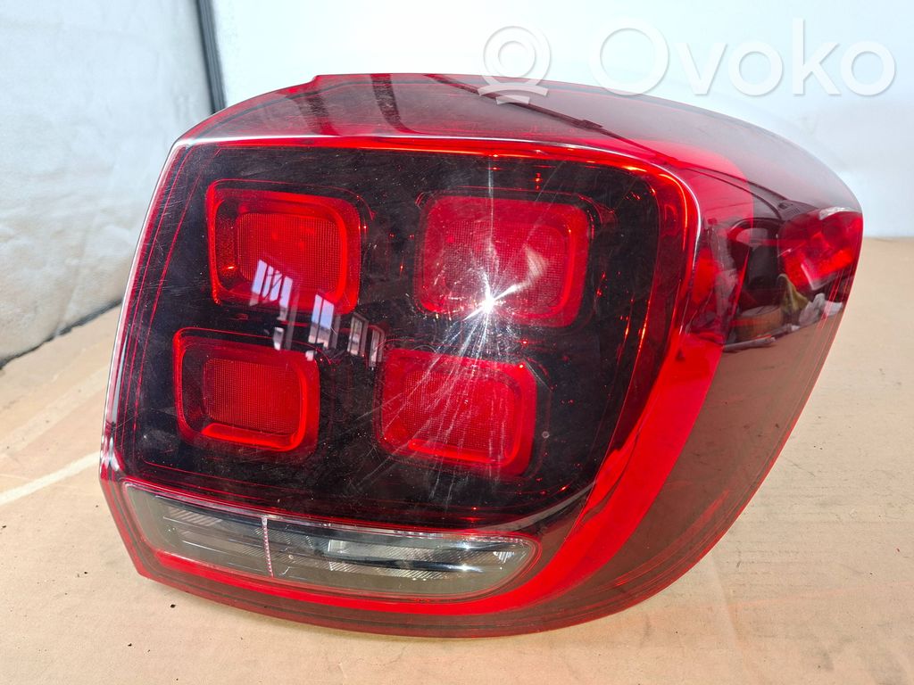 Dacia Sandero Lampa tylna 