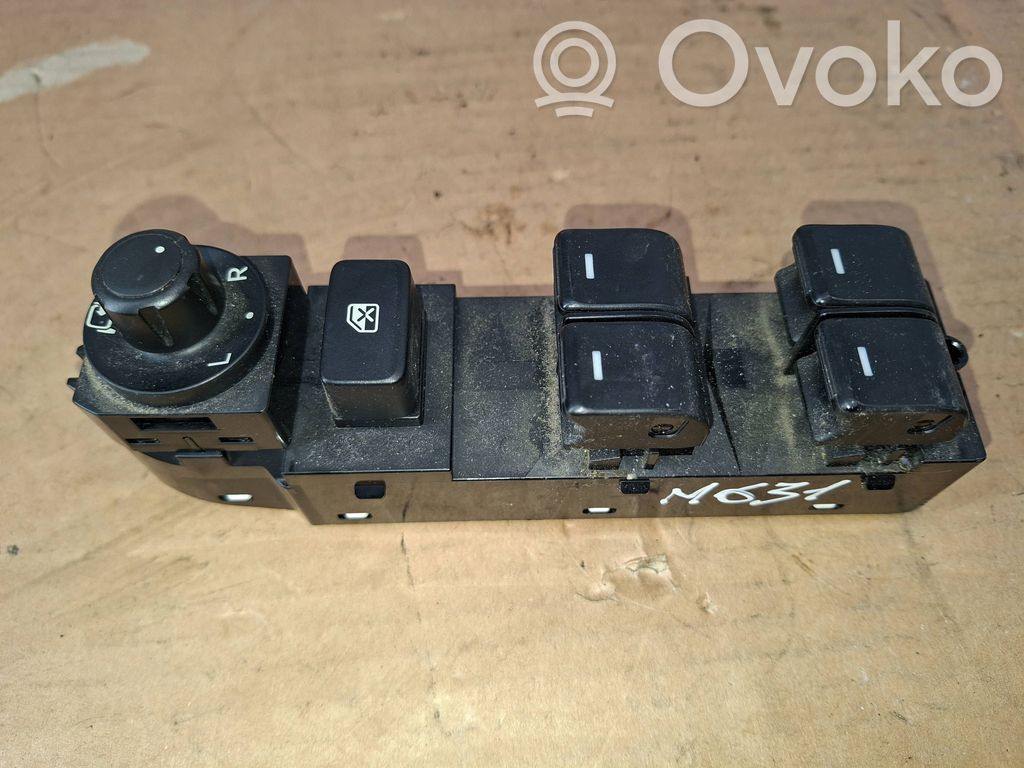 Mazda 6 Electric window control switch 