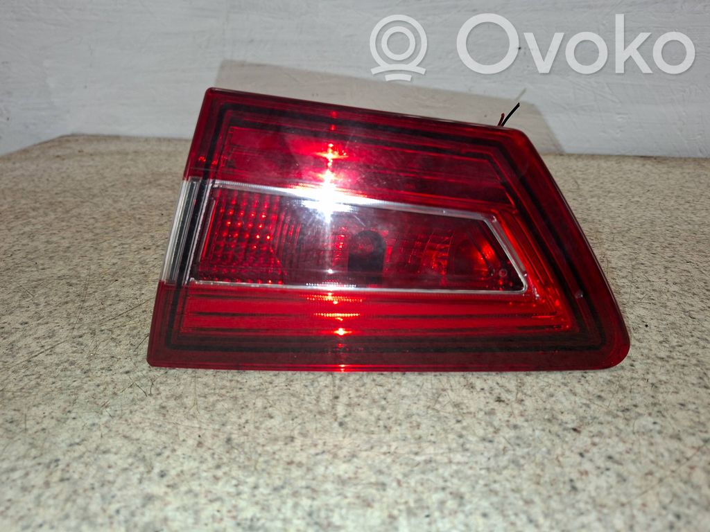Renault Clio IV Takaluukun takavalot 