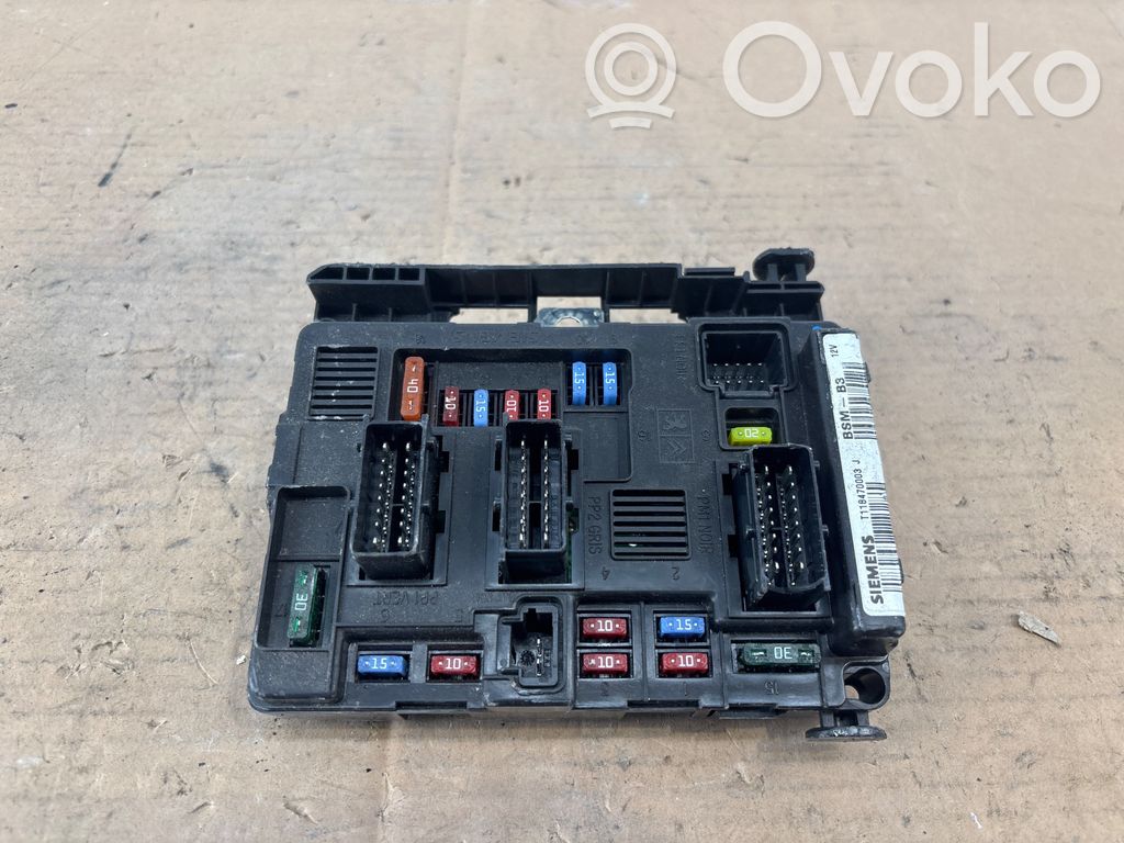 Citroen C4 I Picasso Sulakemoduuli 