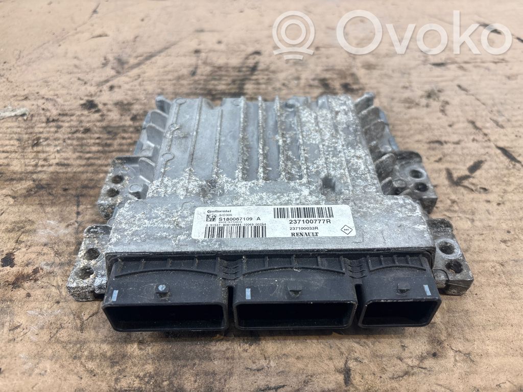 Renault Megane III Engine control unit/module 