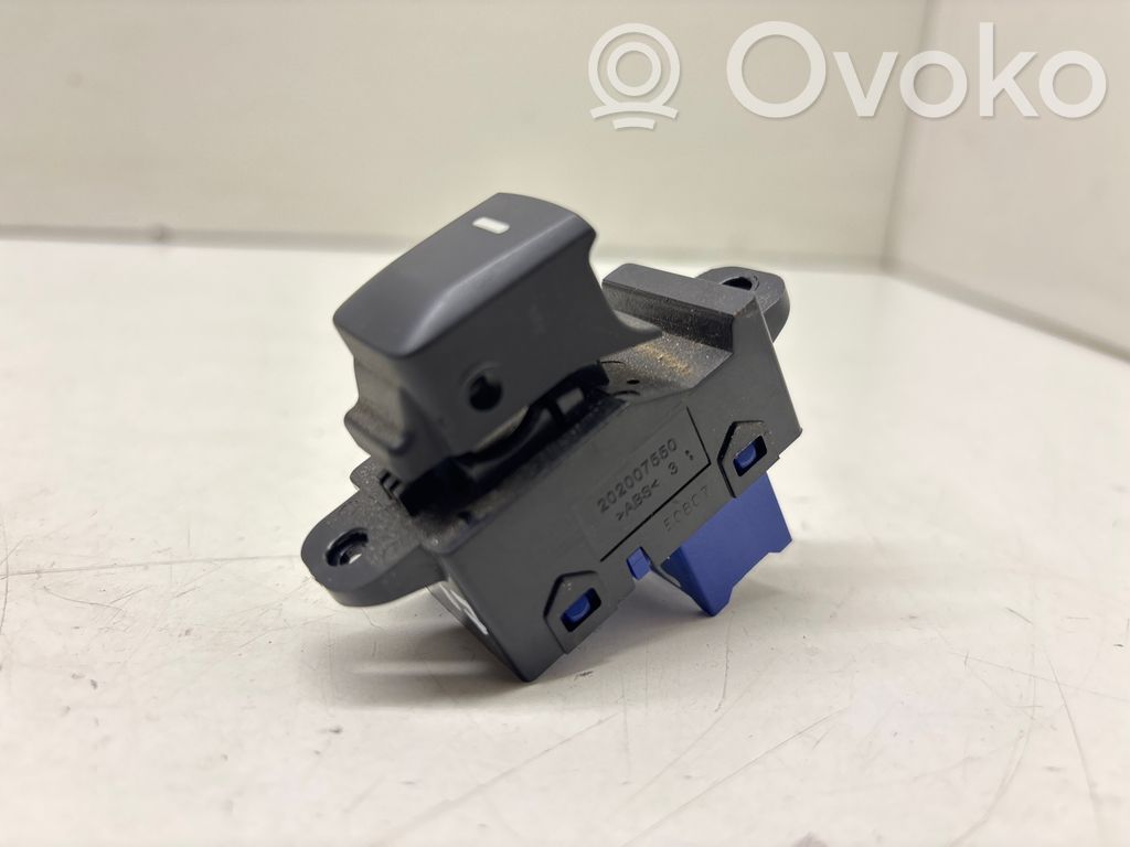 Electric window control switch   935801W000