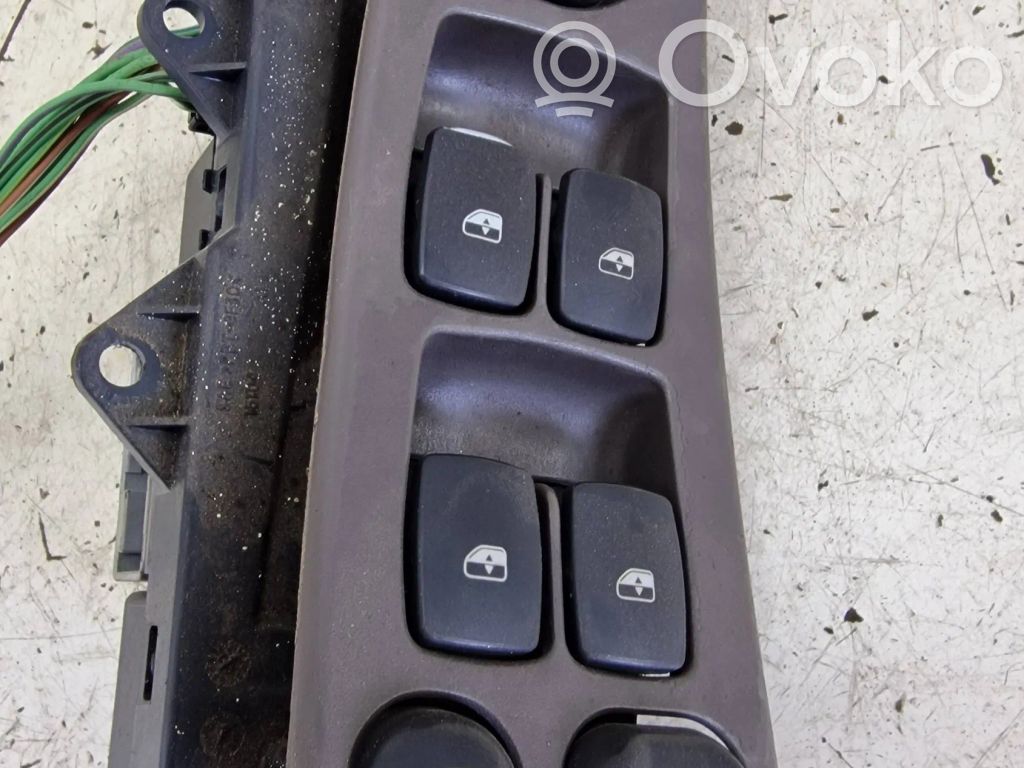 Chrysler Pacifica Interruptor del elevalunas eléctrico 