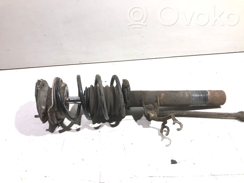 BMW 3 E92 E93 Front shock absorber with coil spring 