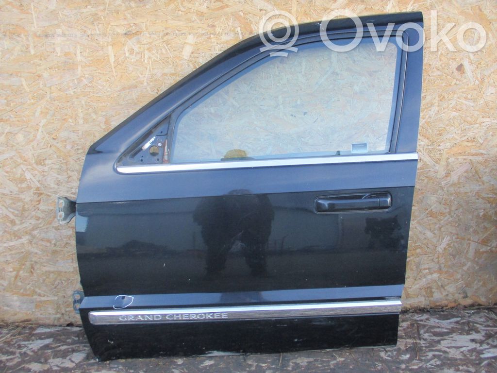 Jeep Grand Cherokee (WK) Puerta delantera 