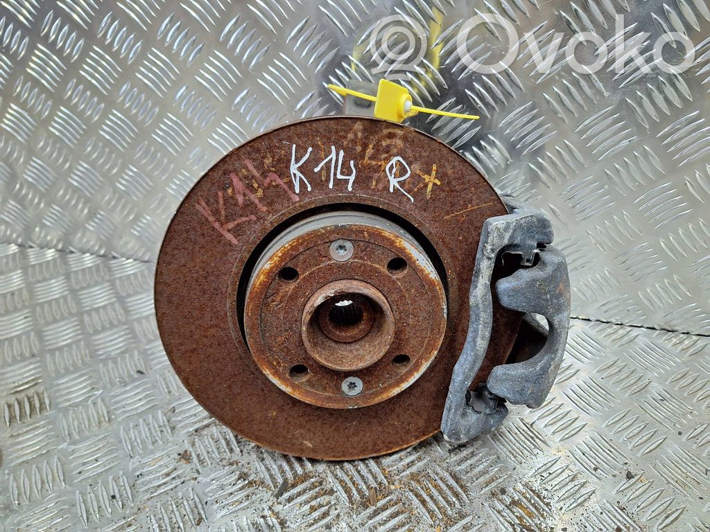 Nissan Micra K14 Fuzetă butuc roată față 