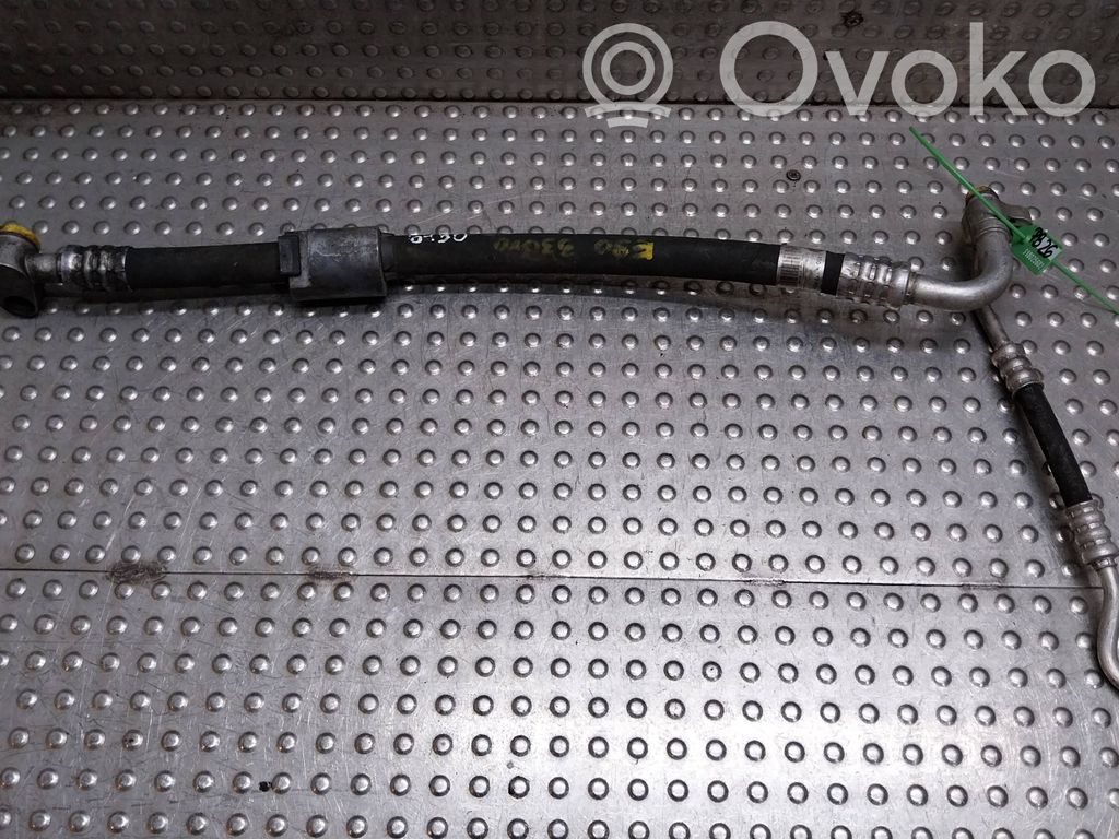 BMW 3 E92 E93 Ilmastointilaitteen putki (A/C) 