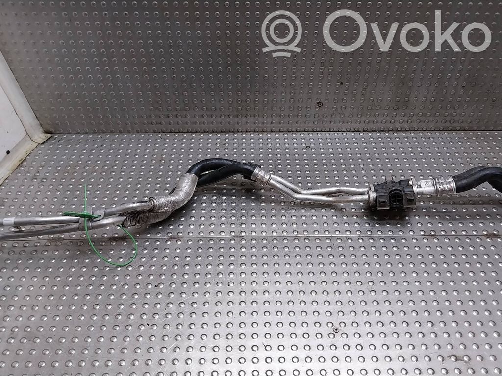 BMW 7 G11 G12 Gearbox oil cooler pipe/hose 