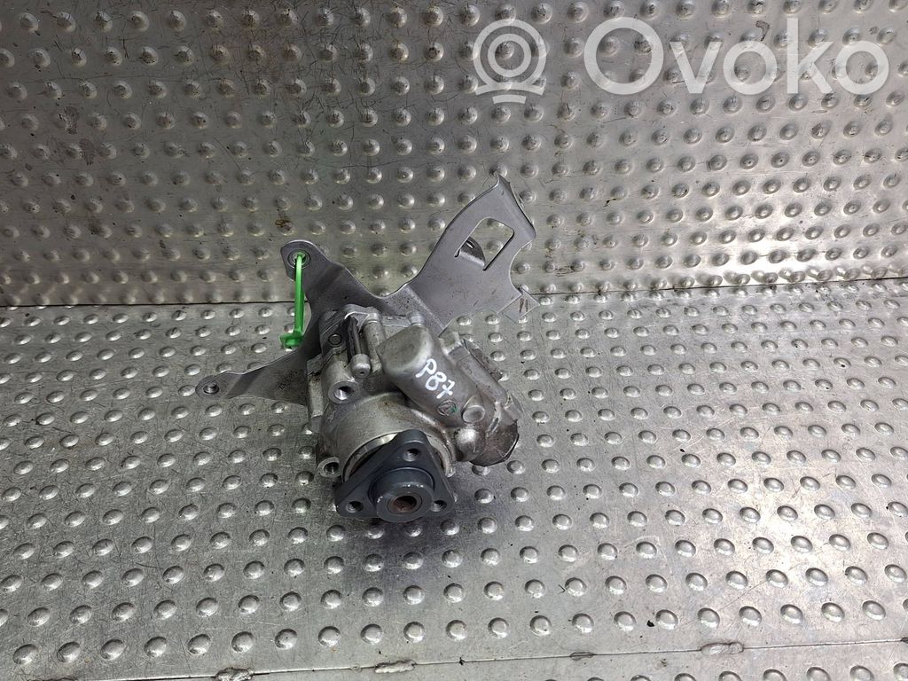 BMW X3 E83 Power steering pump 