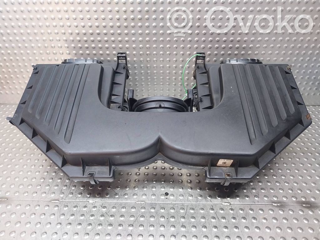 BMW X5 E70 Ilmansuodattimen kotelo 