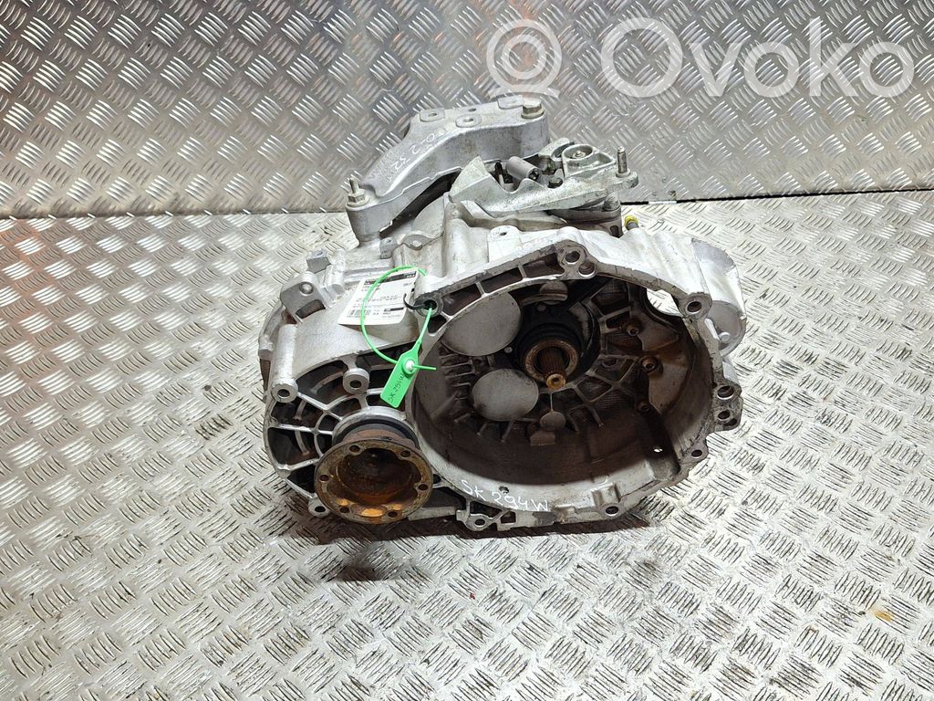 Volkswagen PASSAT B6 Cutie viteze manuală cu 5 trepte 