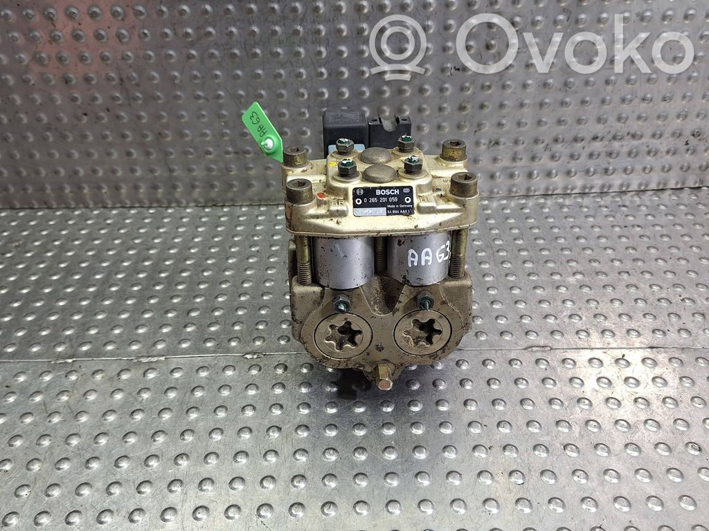 Audi 80 90 S2 B4 ABS Pump 
