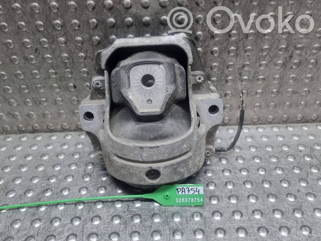 Audi Q5 SQ5 8R Engine mount bracket 