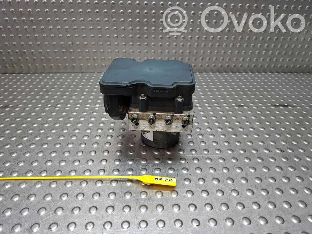 Toyota Avensis T270 ABS bloks 