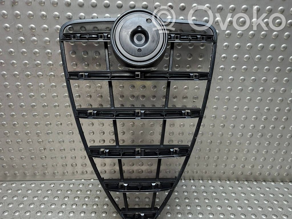 Maskownica / Grill / Atrapa górna chłodnicy   S25165881,156100201