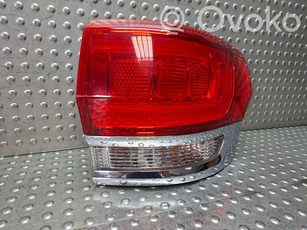 Jeep Grand Cherokee Lampă spate în caroserie 