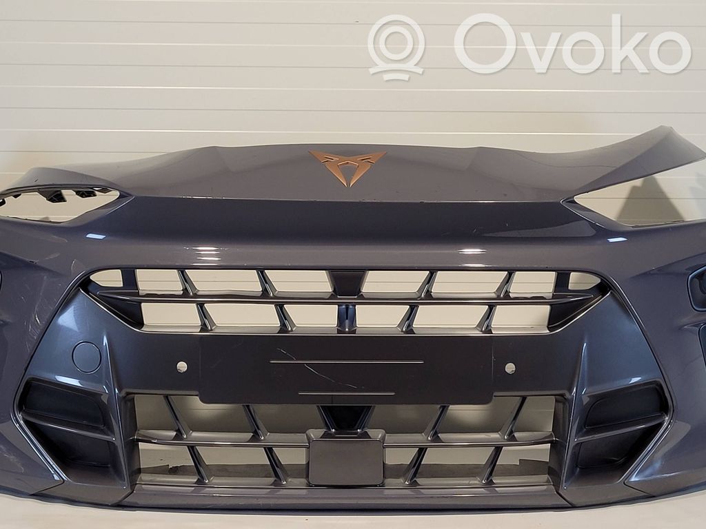 Front bumper   578807437