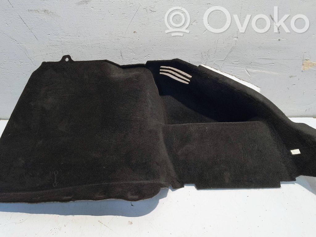 Tesla Model S Takaluukun/tavaratilan sivuverhoilu 