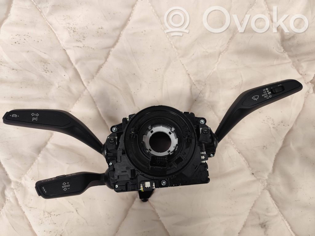Audi Q3 F3 Boutons / interrupteurs volant 