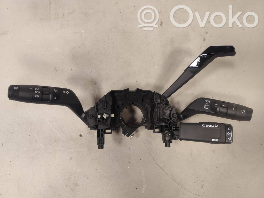 Renault Austral Wiper speed switch 