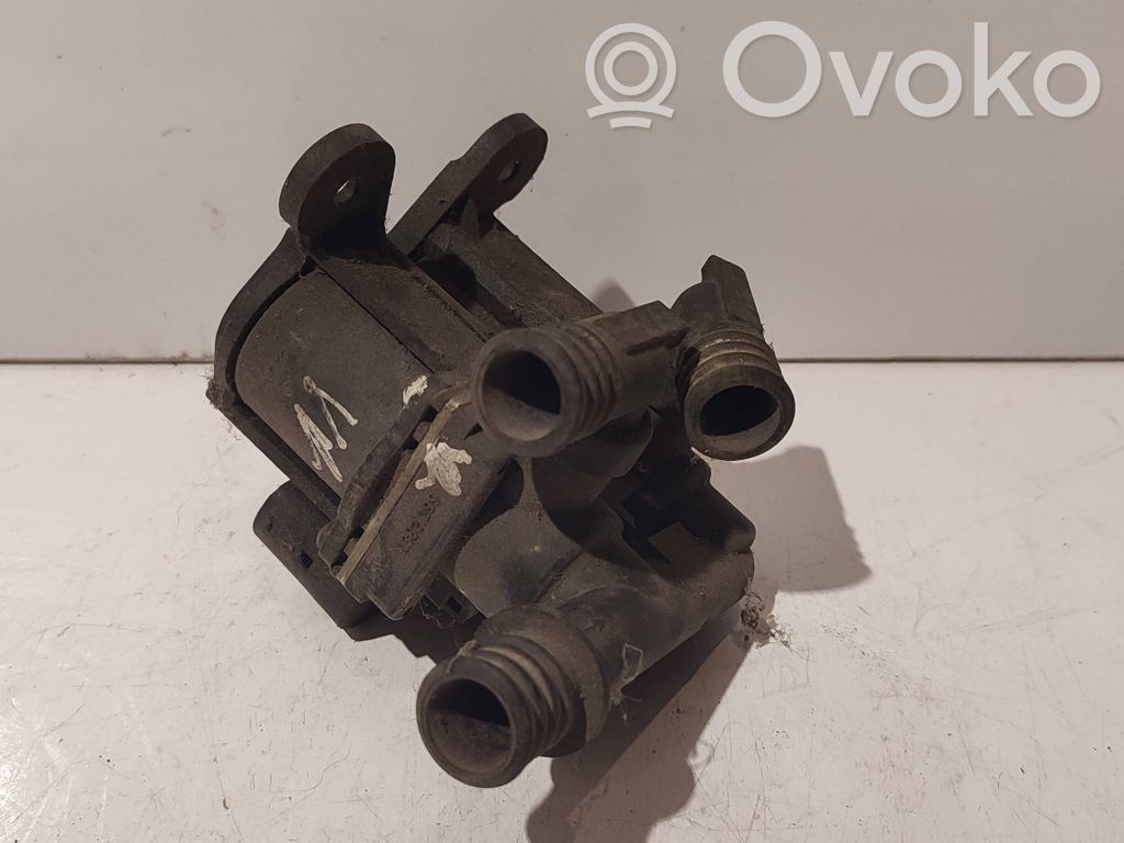 BMW 3 E36 Apsildes radiatora vārsts (-i) 