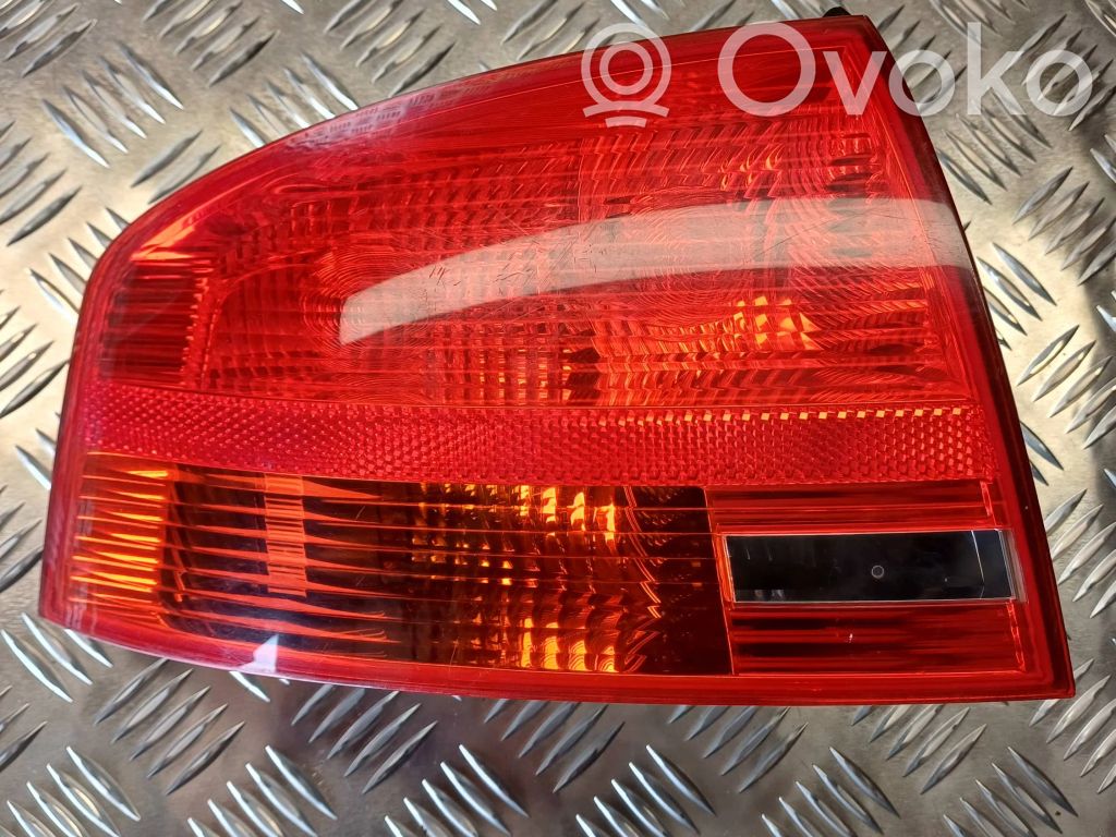 Audi A4 S4 B7 8E 8H Luz trasera/de freno 