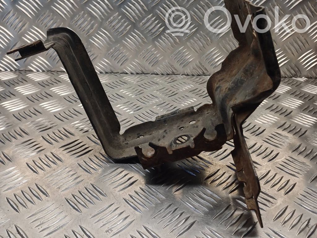 Citroen C4 Grand Picasso ABS pump bracket 