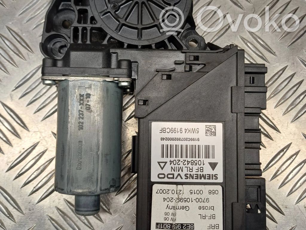 Audi A4 S4 B7 8E 8H Motorino alzacristalli della portiera anteriore 