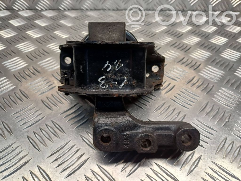 Citroen C3 Engine mount bracket 