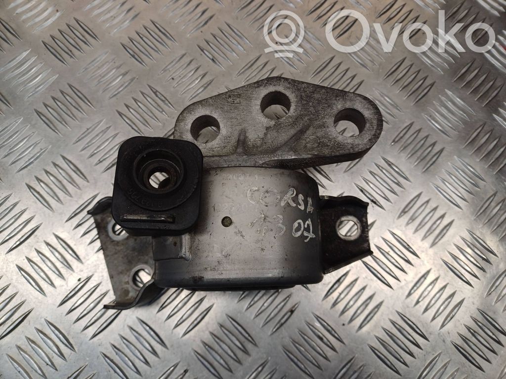 Opel Corsa D Engine mount bracket 